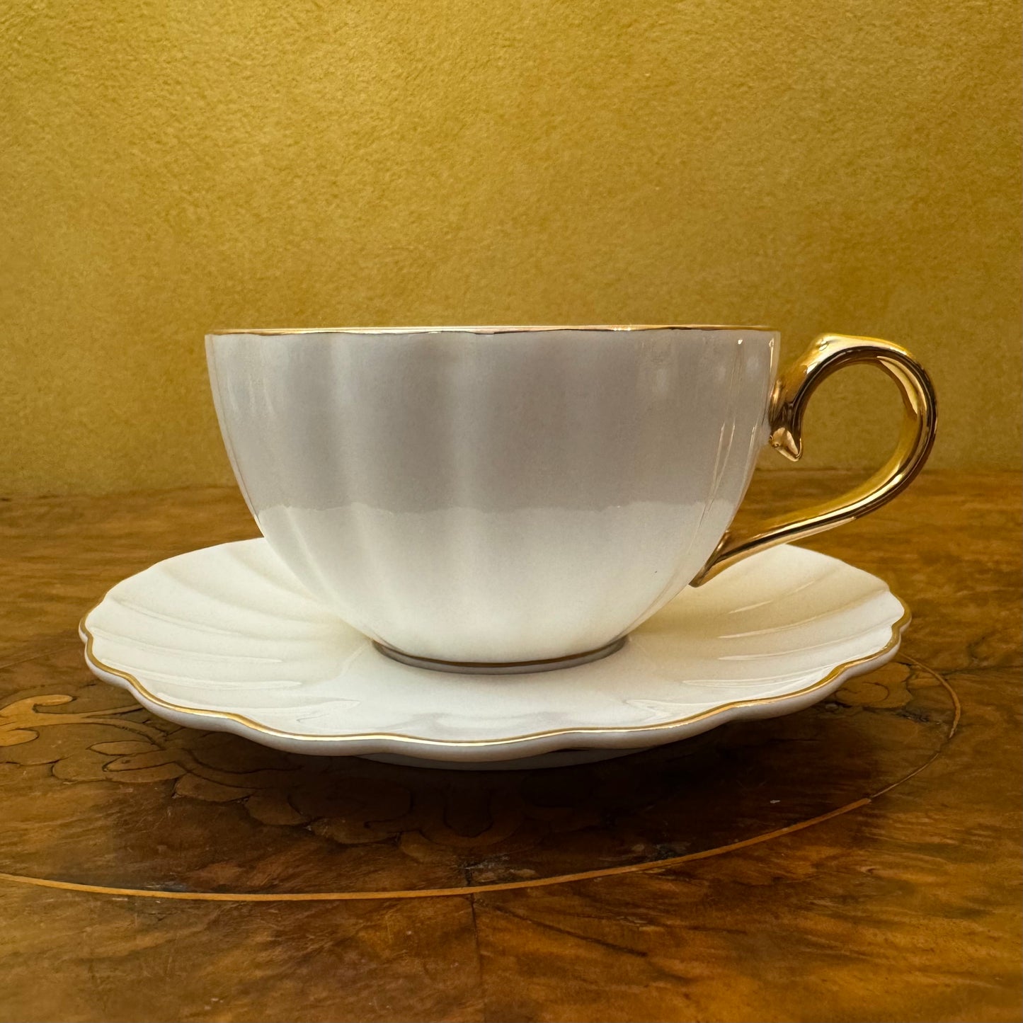 Gold Trim White Tea Cup & Saucer