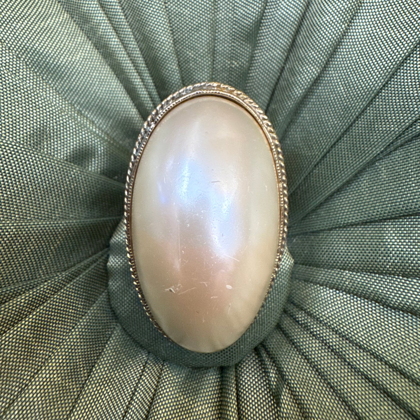Vintage Costume Mother Of Pearl Clip On Earring