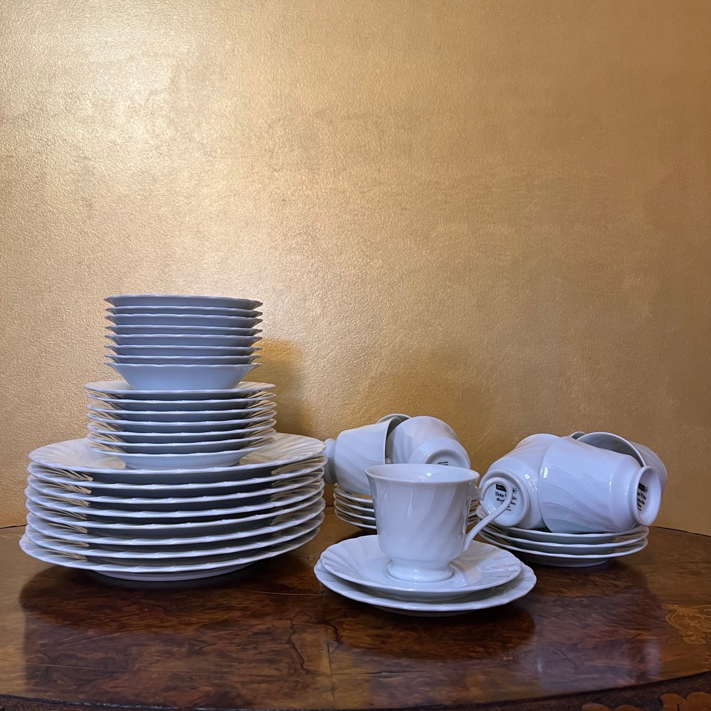 Vintage Sheffield Bone White Porcelain Fine China 40 Piece Dinner Set