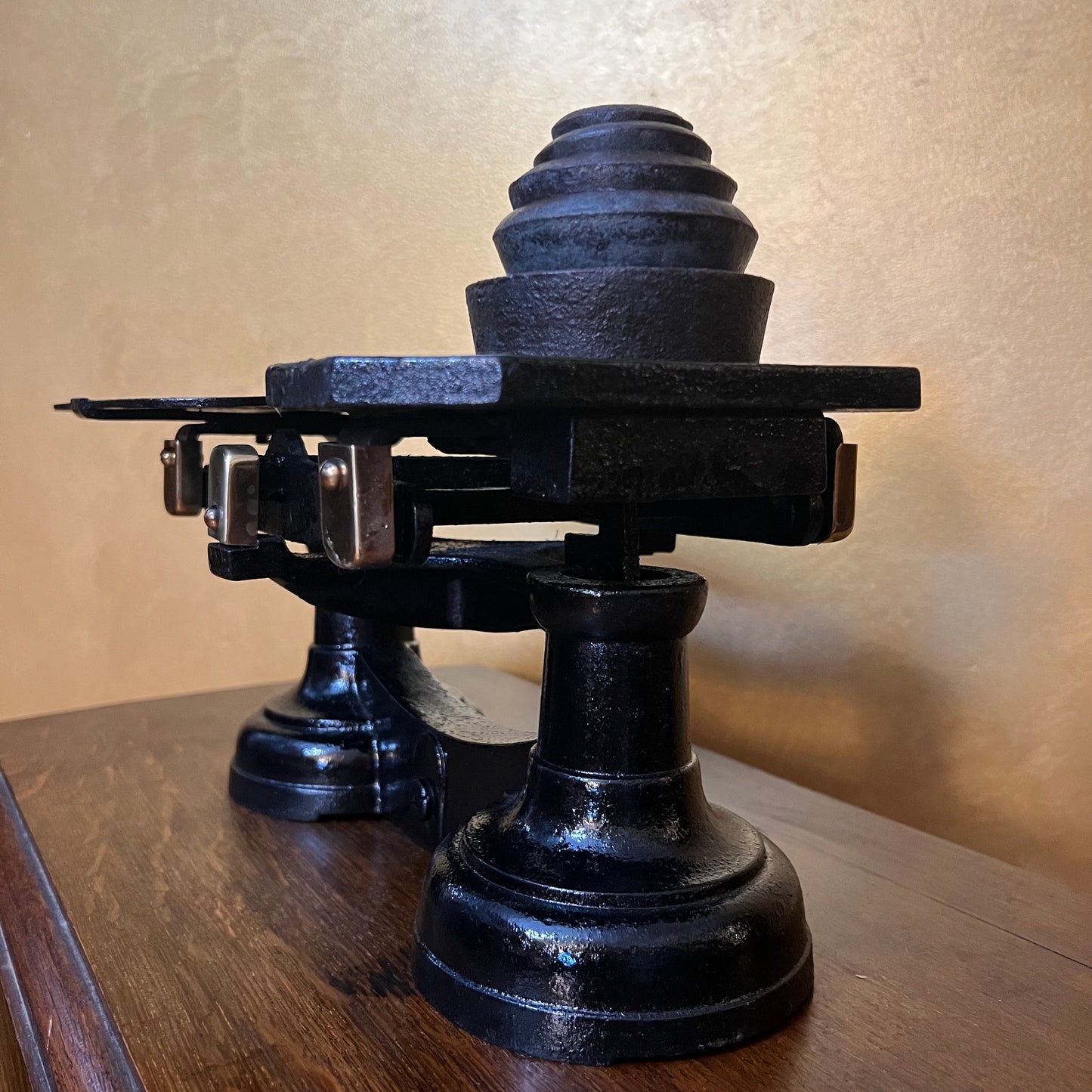 Antique Cast Iron Kitchen Scales With Weights