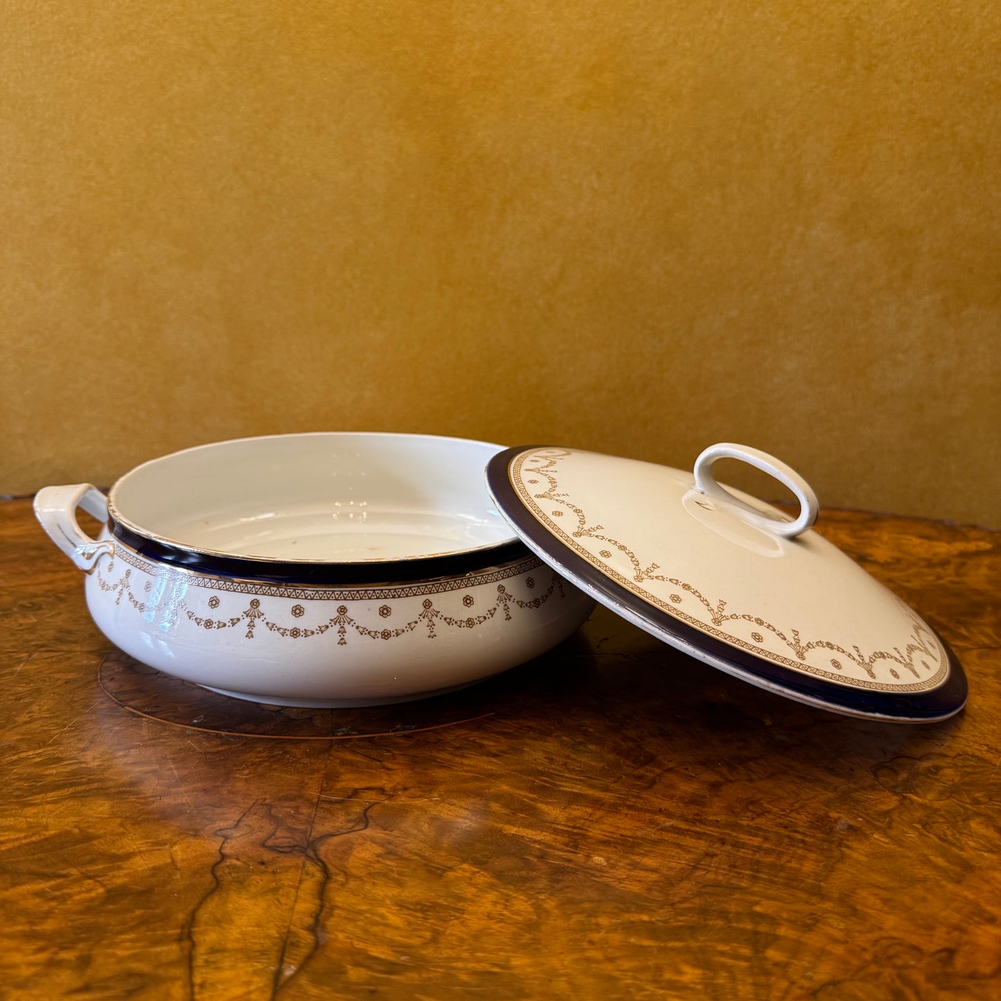 Vintage Alfred Meakin Bleu De Roi Serving Bowl with Handles & Lid
