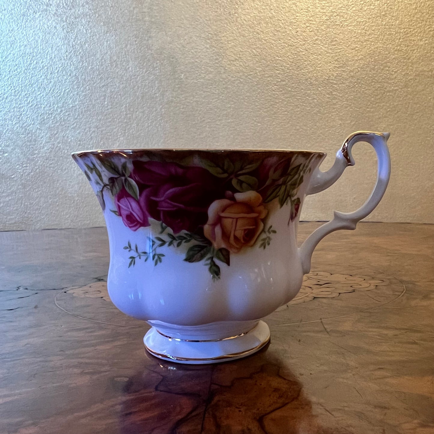 Vintage Royal Albert Old Country Rose Tea Cup Trio Set