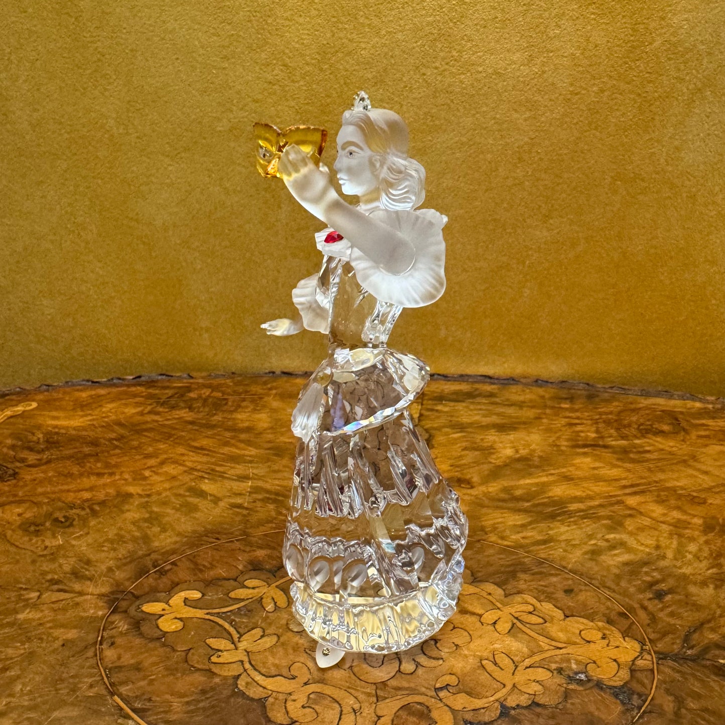 Swarovski Crystal Masquerade 2000 Columbine Figurine