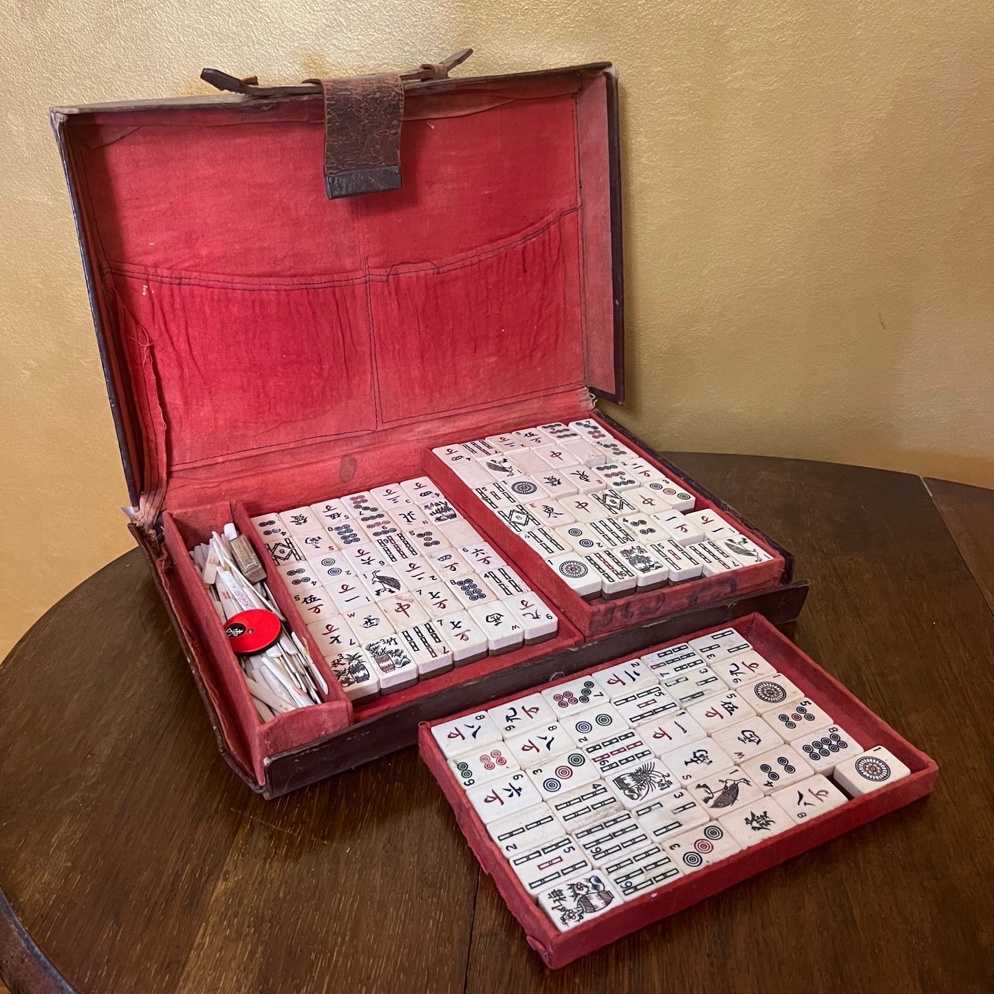 Antique Early 20th Century Chinese Mahjong Set