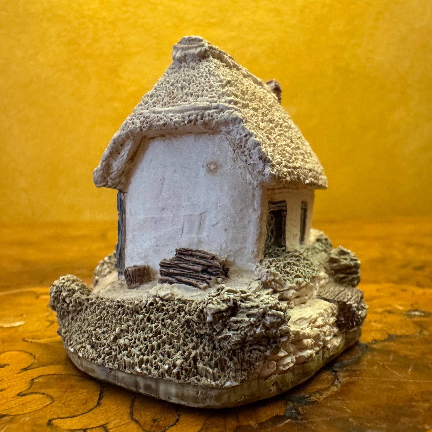 Lilliput Lane Riverview Miniature Cottage