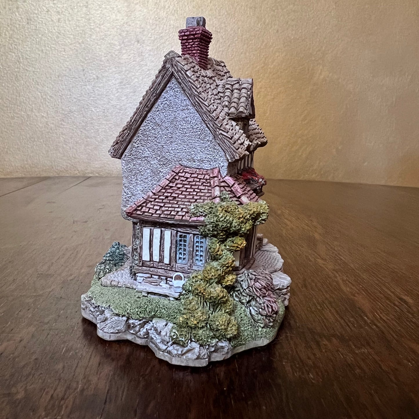 Lilliput Lane Micklegate Antiques Miniature House