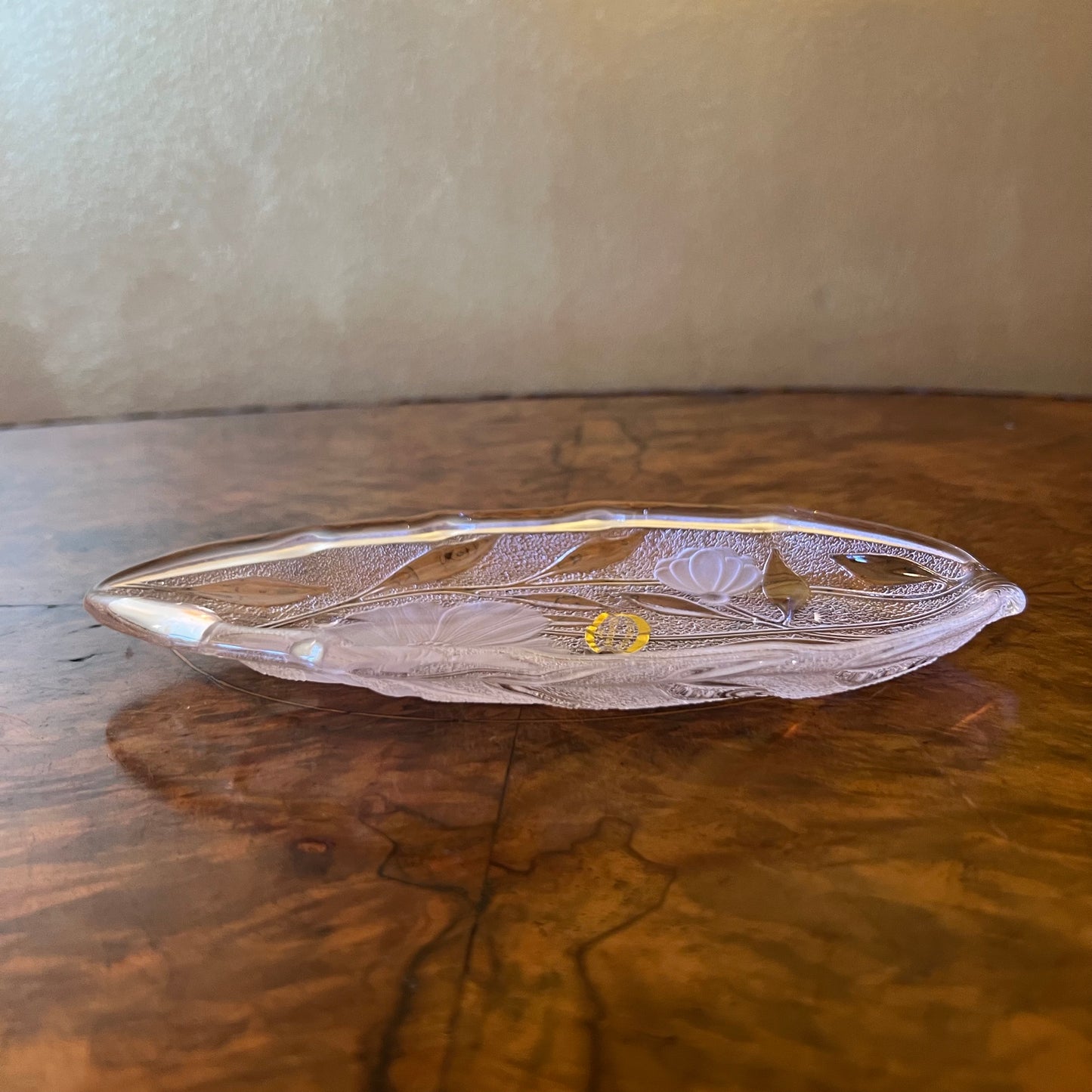 The Poppy Collection Crystal Leaf Dish