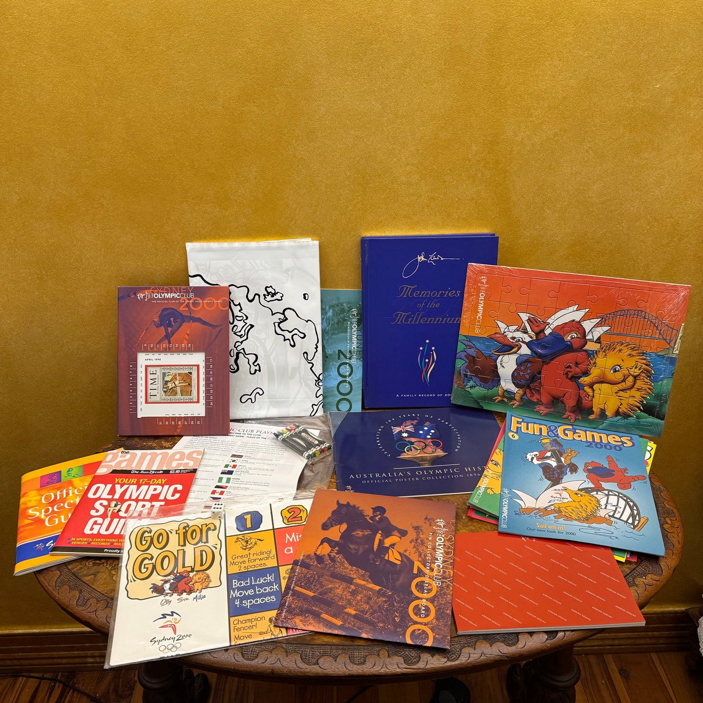Sydney 2000 Olympics Memorabilia Pack