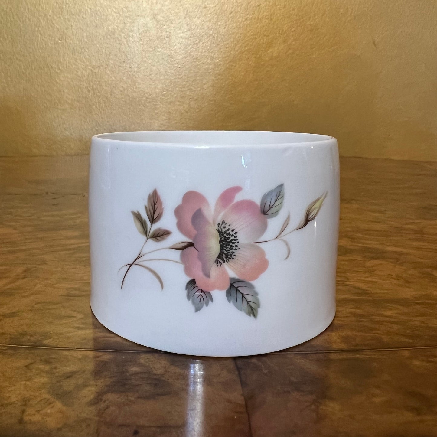 Queen Anne Grown Windsor Sugar Bowl