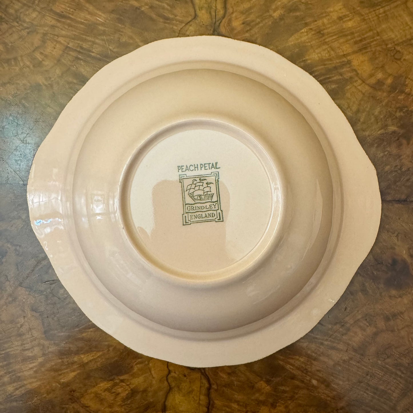Vintage Grindley Peach Petal Gold Trim 40 Piece Dinner Set