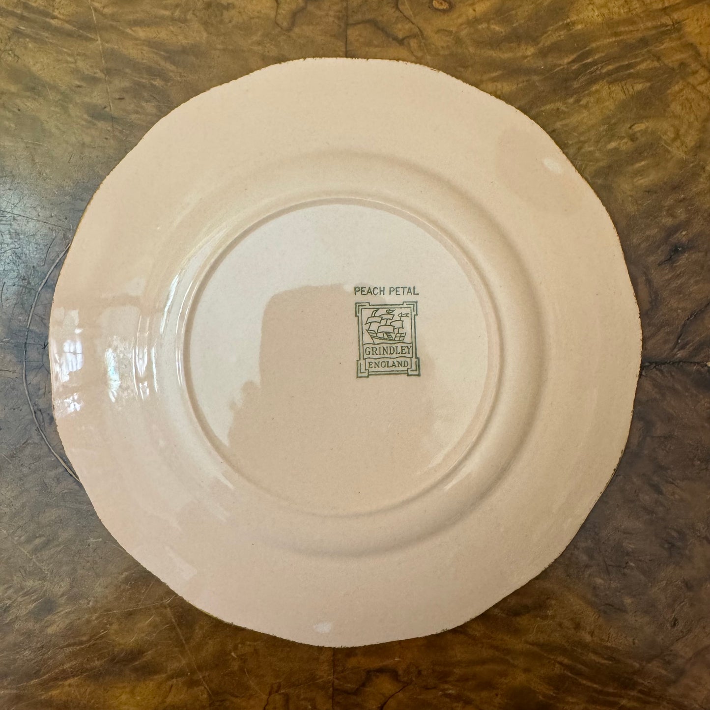 Vintage Grindley Peach Petal Gold Trim 40 Piece Dinner Set