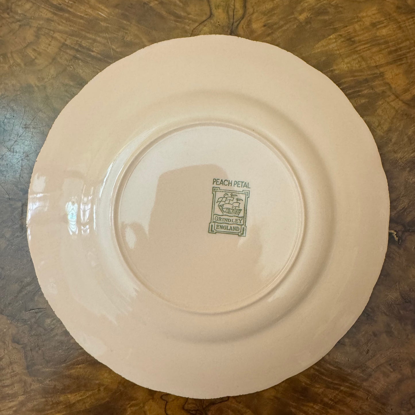 Vintage Grindley Peach Petal Gold Trim 40 Piece Dinner Set