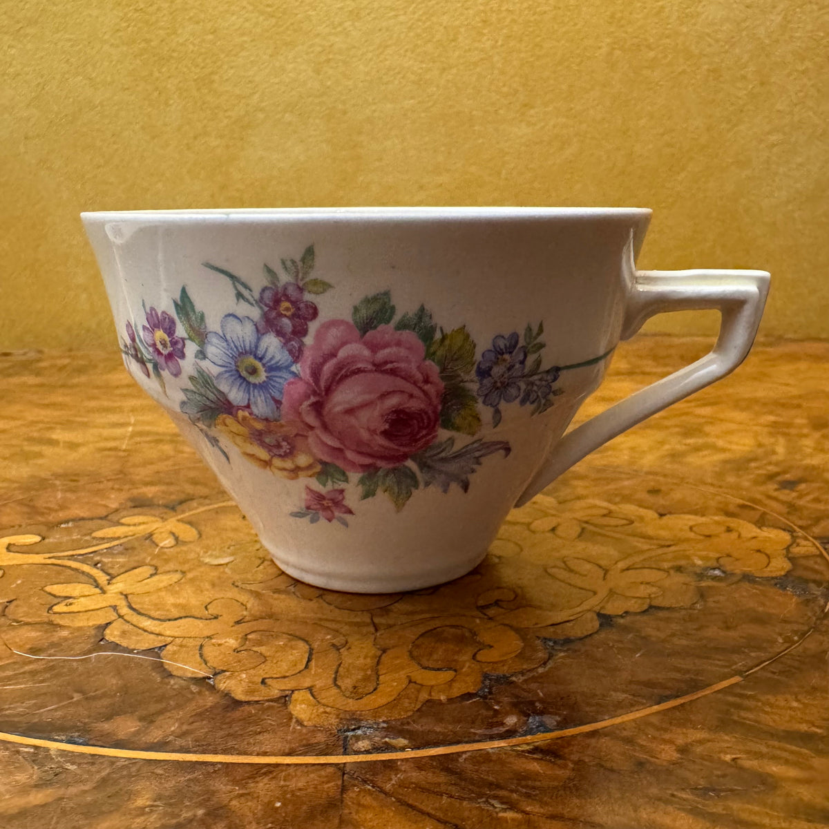 TEA CUPS