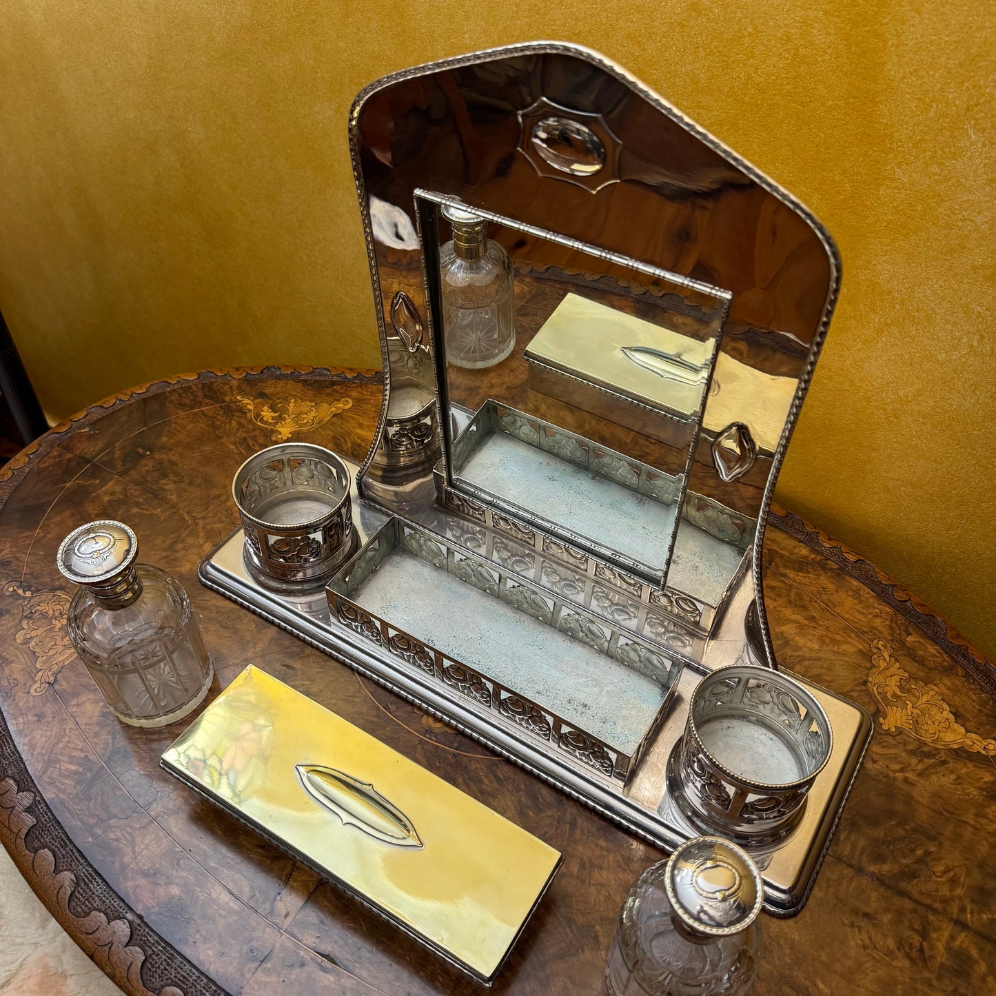Art Nouveau Mirror Vanity Set