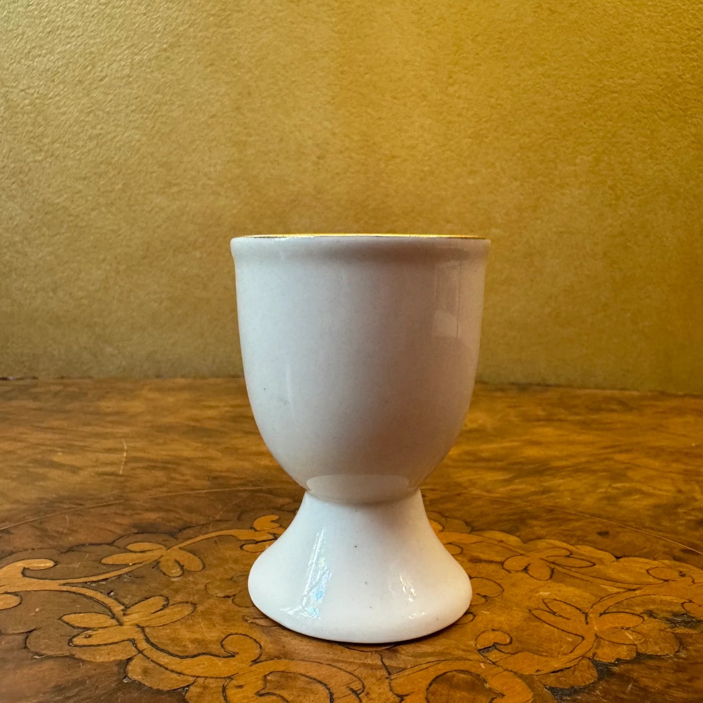 Peter Rabbit Egg Cup Holder