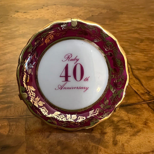 La Reine Limoges Ruby 40th Anniversary Miniature Plate