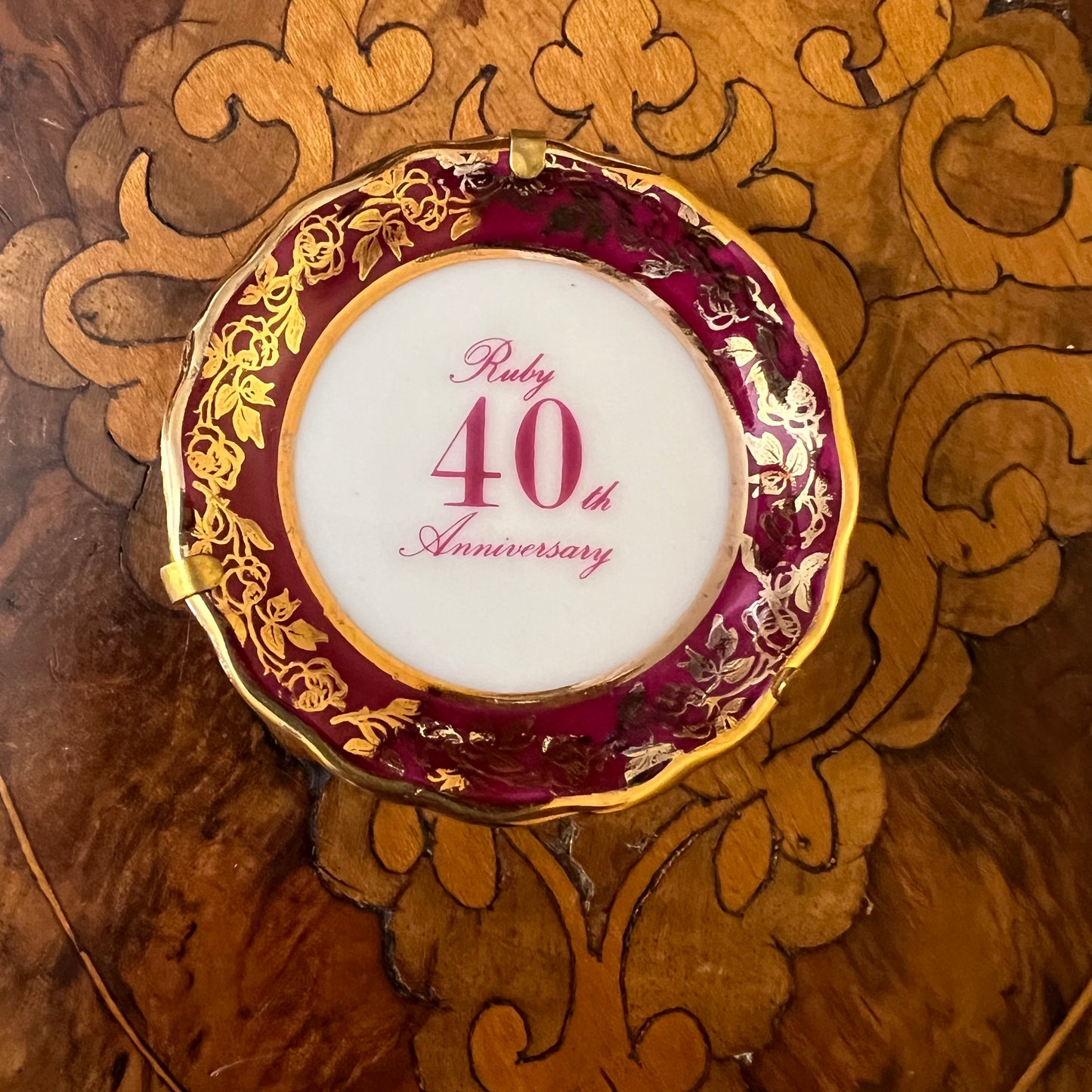 La Reine Limoges Ruby 40th Anniversary Miniature Plate