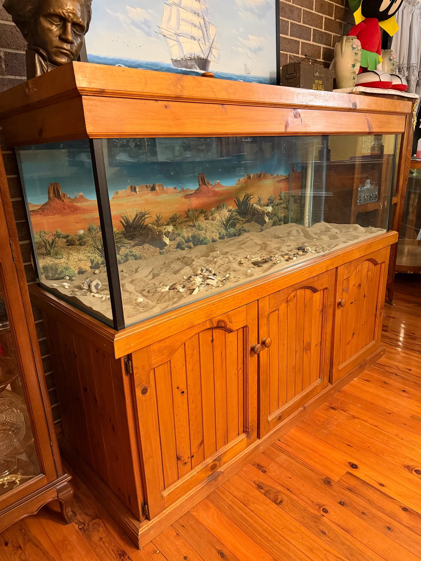 Large Fish Tank & Cabinet