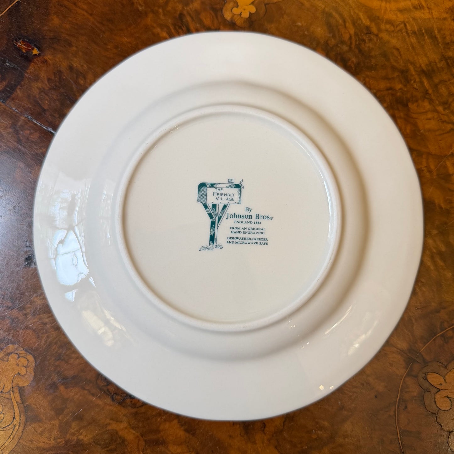 Vintage Johnson Brother The Friends Village 20 Piece Dinner Set