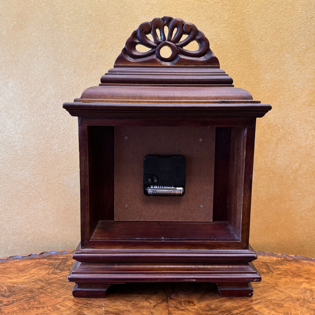 Camalot Quartz Wooden Mantel Clock
