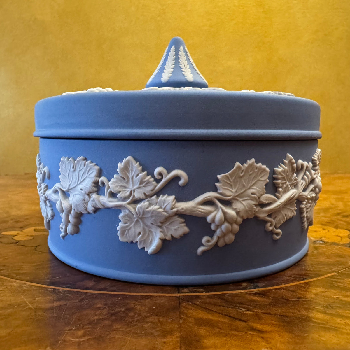Antique Wedgwood Blue Jasperware Round Trinket Box