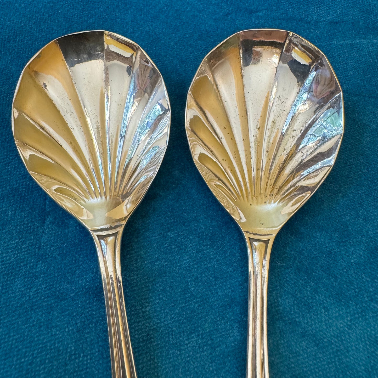 Vintage Sir John Bennett Silver Plate Shell Shaped Desserts Spoons Set Of Five