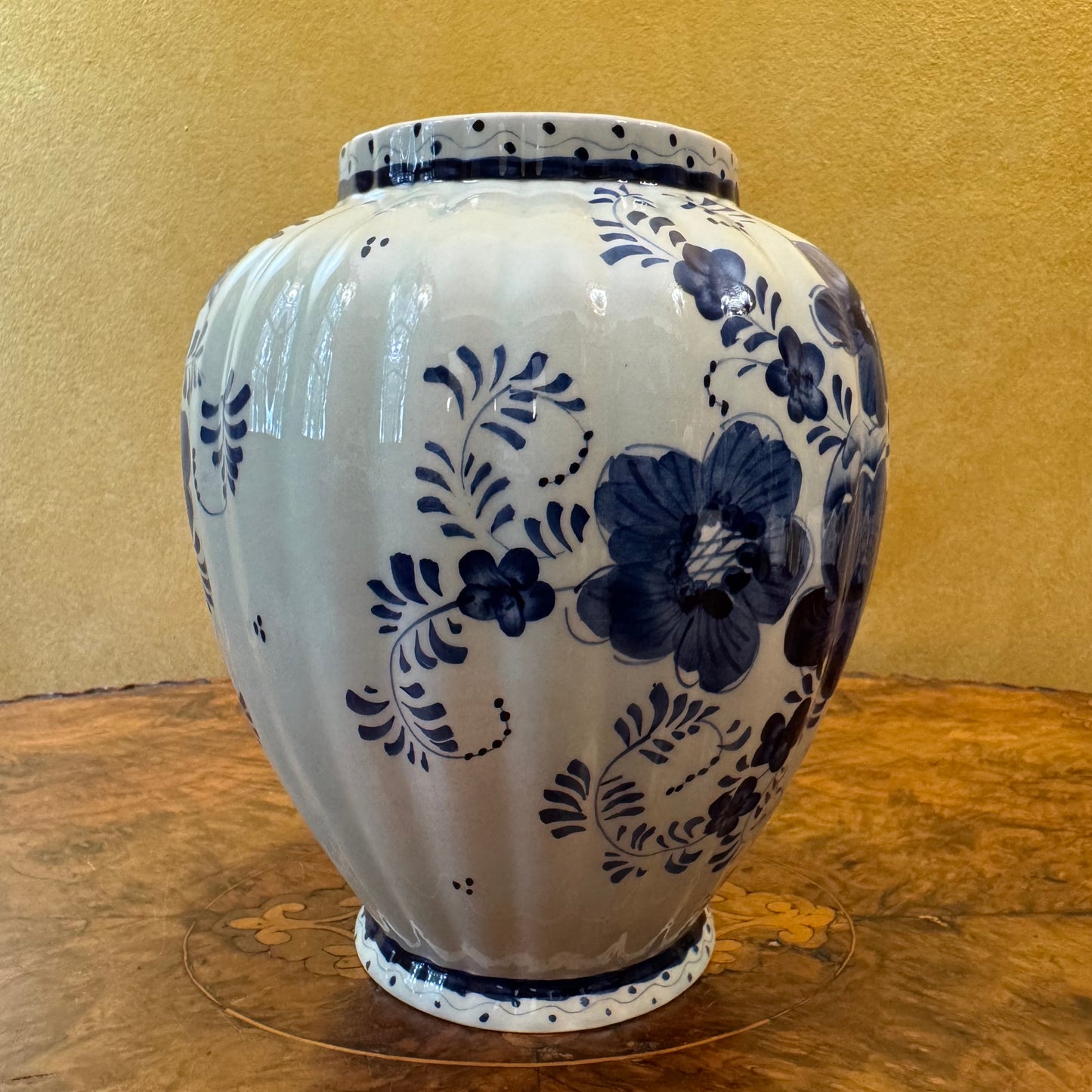 Vintage Deft Blue Blue & White Floral Lidded Vase Jar