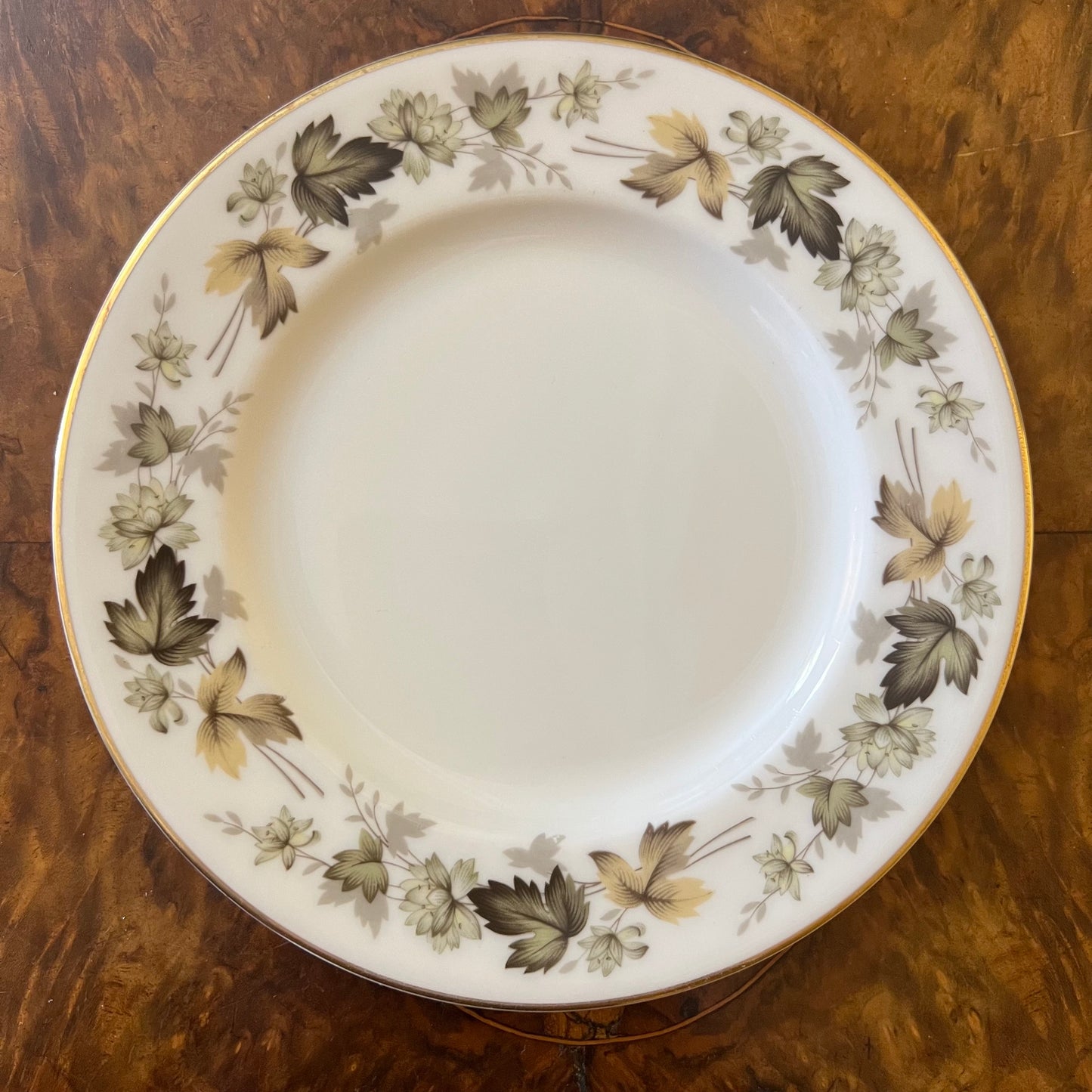 Vintage Royal Doulton Autumn Leaf Teacup Trio Set