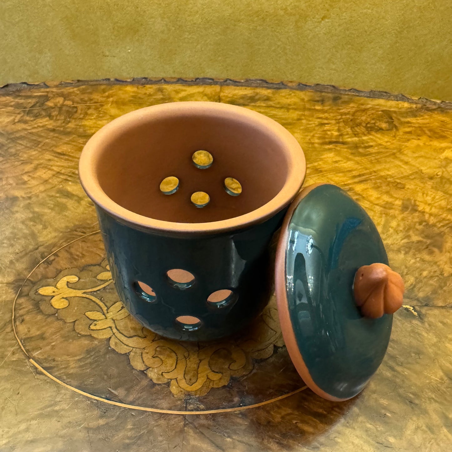 Vintage Ceramic Garlic Keeper Green Terracotta Jar with Lid