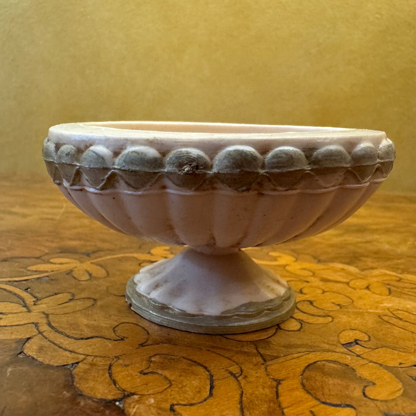 Fontanini Depose Italian Lady and Man Trinket Box