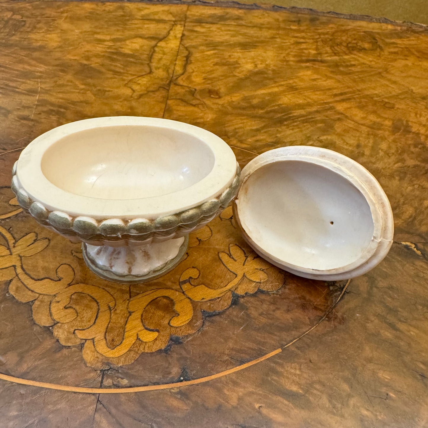 Fontanini Depose Italian Lady and Man Trinket Box