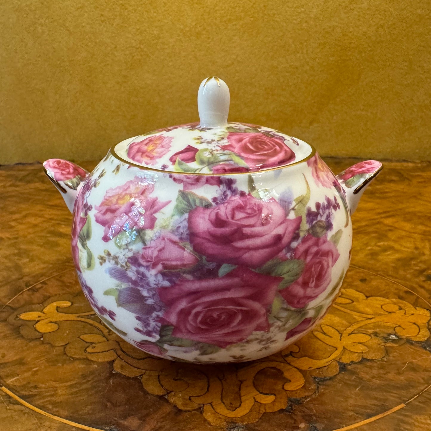 Maxwell & Williams Roseberry Floral Pink Red Roses Milk Jug & Sugar Bowl Set