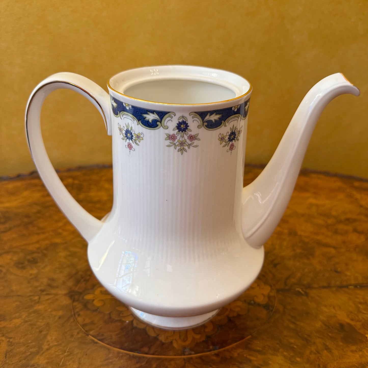 Vintage By Appointment Paragon Coniston Tea Pot