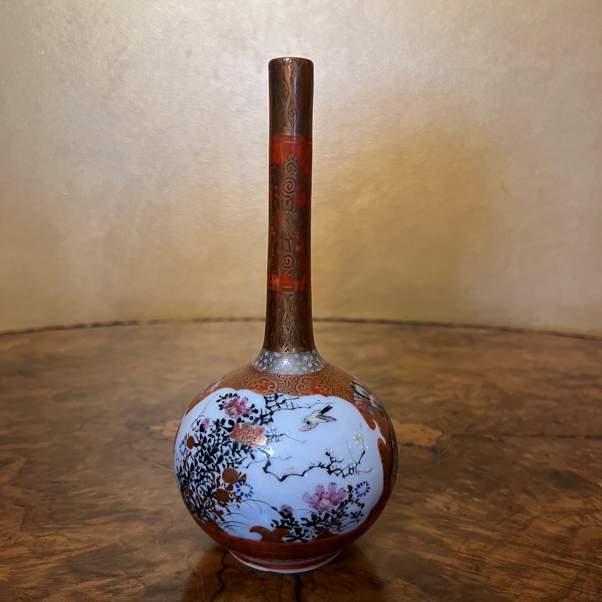 Japanese Kutani Red Gold Vase 