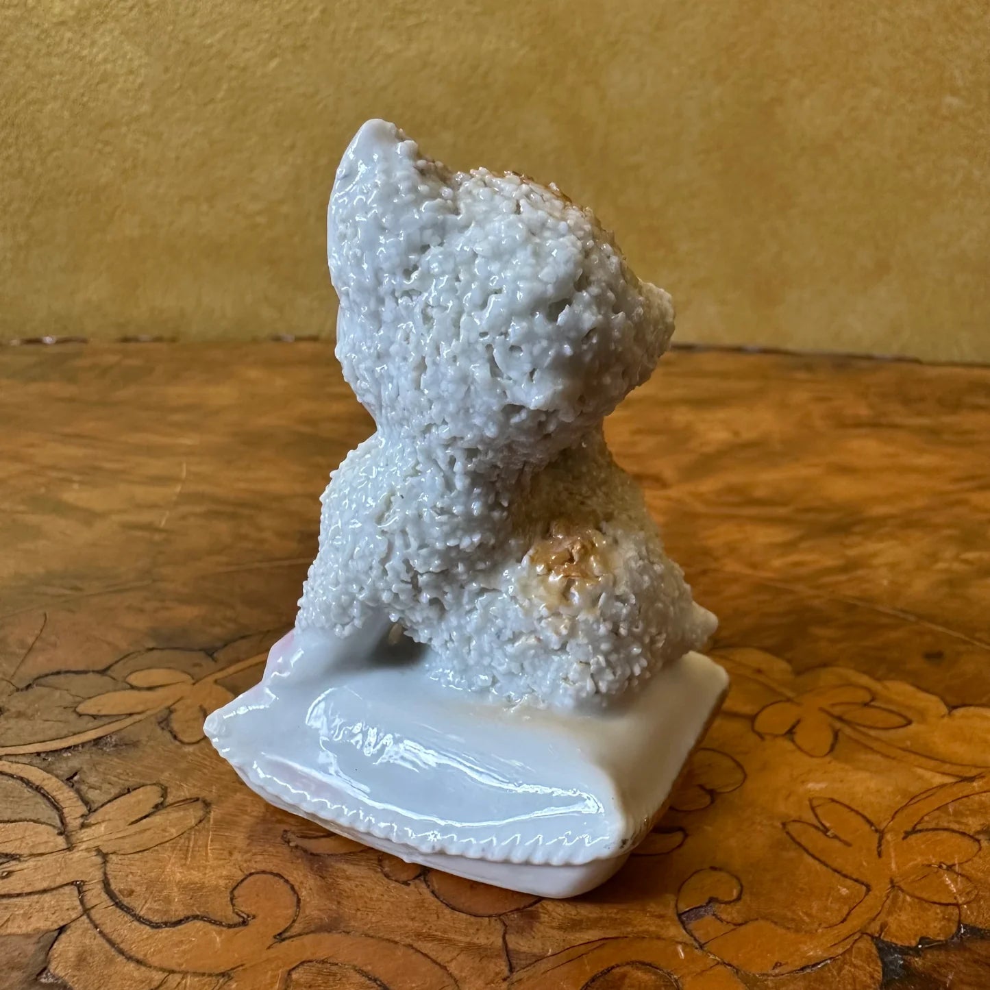 Vintage Kitschy Ceramic Sugar Texture Kitten Figurine