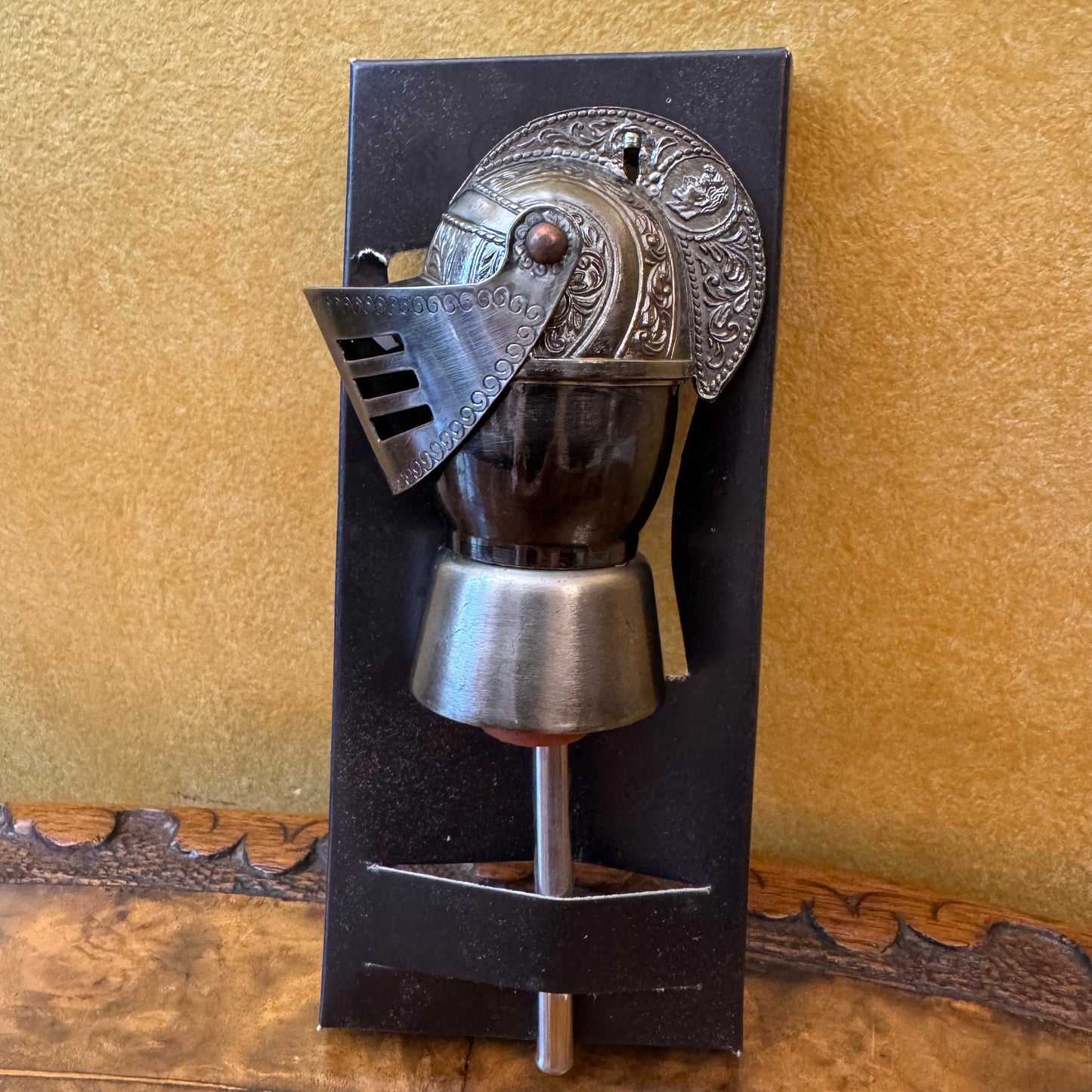 Knight Helmet Bottle Pourer & Bottle Stopper