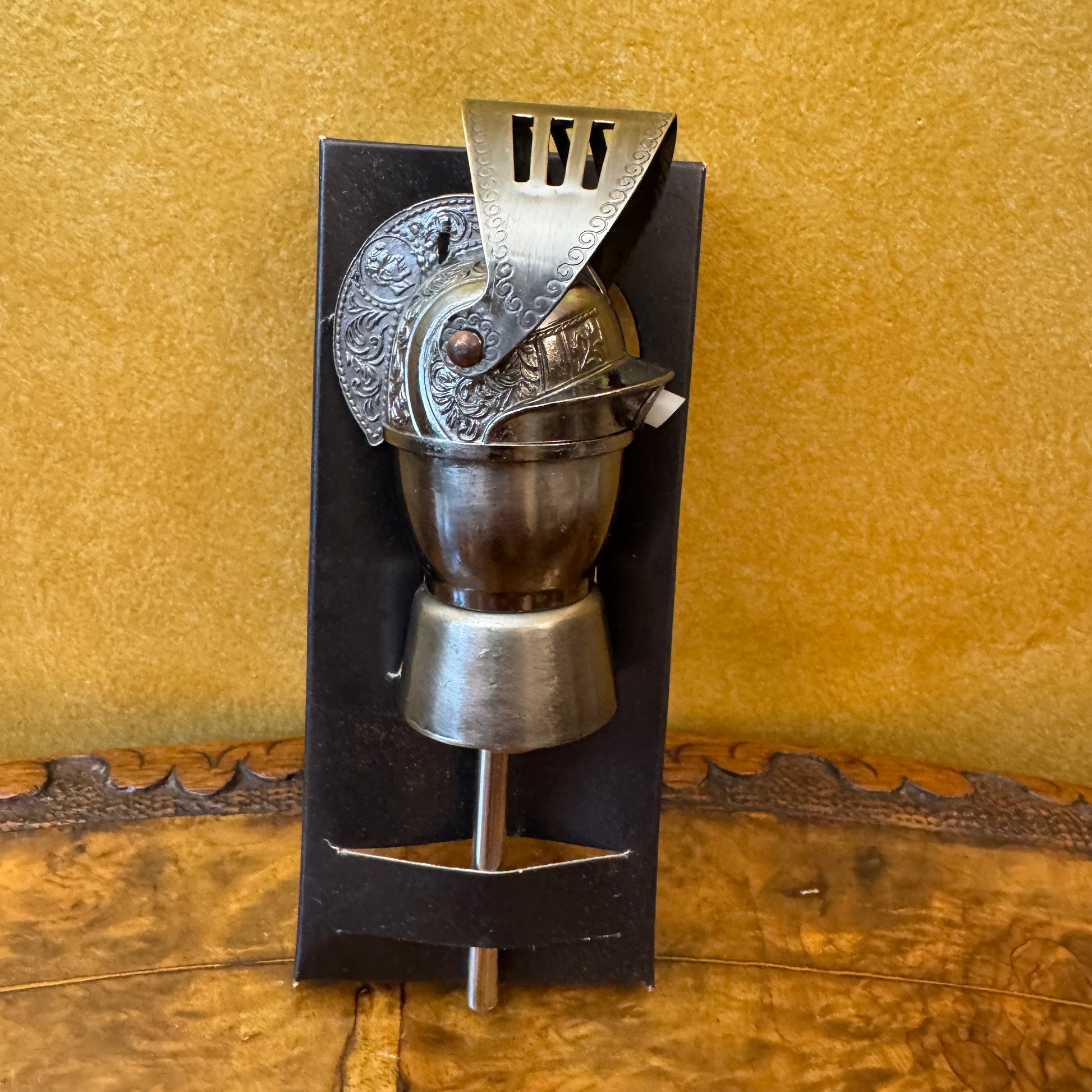 Knight Helmet Stopper