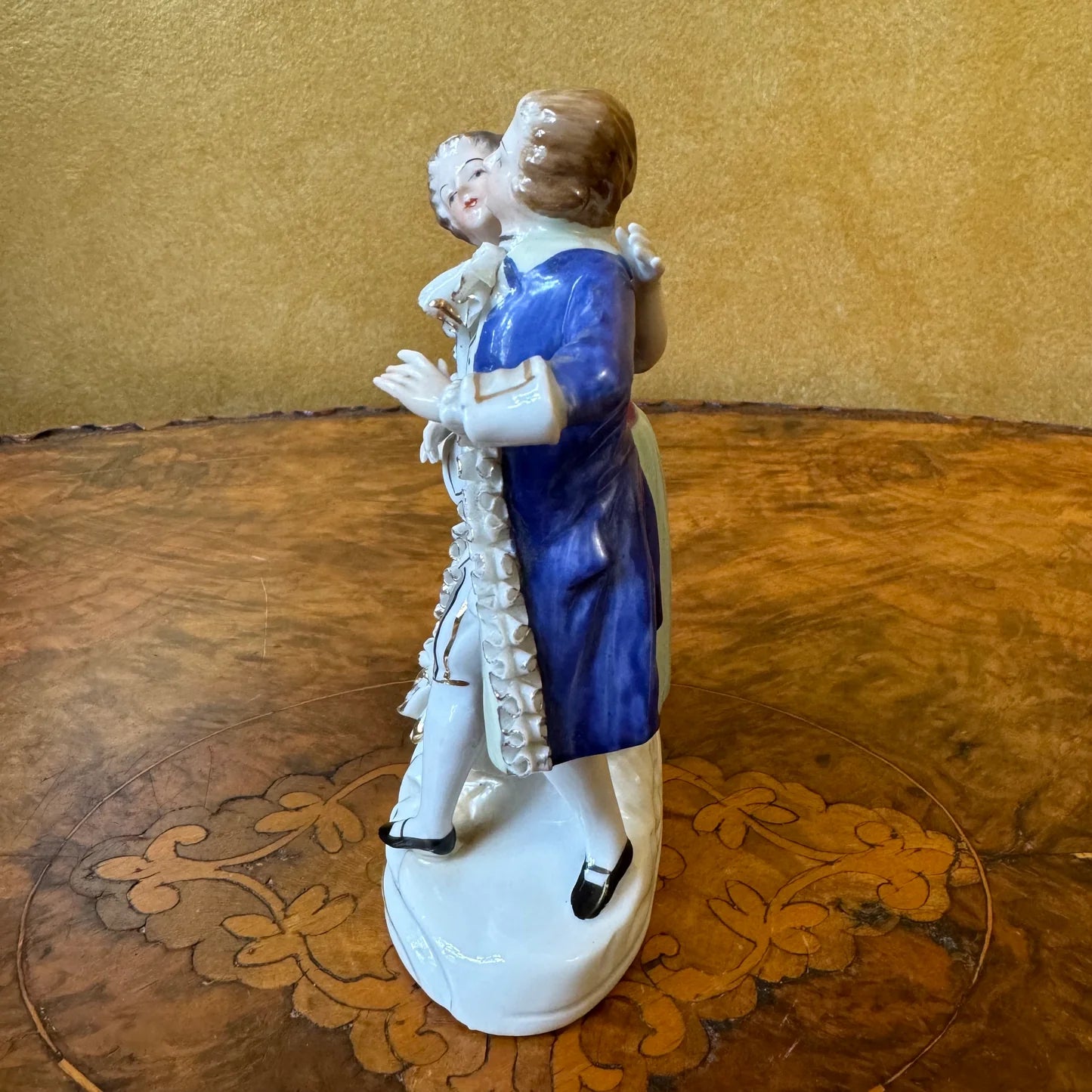 Vintage Lady & Man Porcelain Figurine