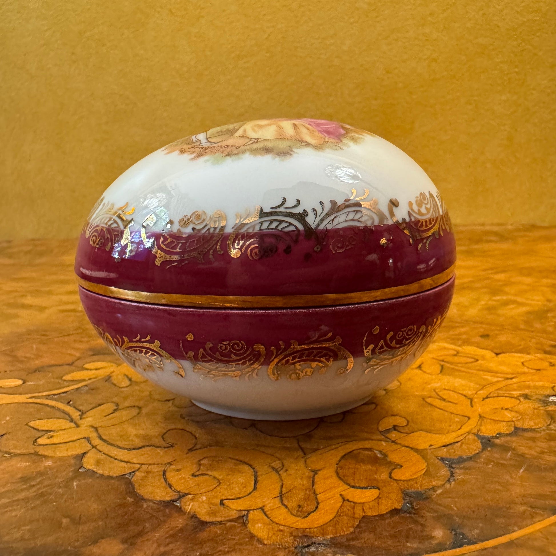 Limoges France Fragonard Courting Print Egg Shaped Trinket Box 