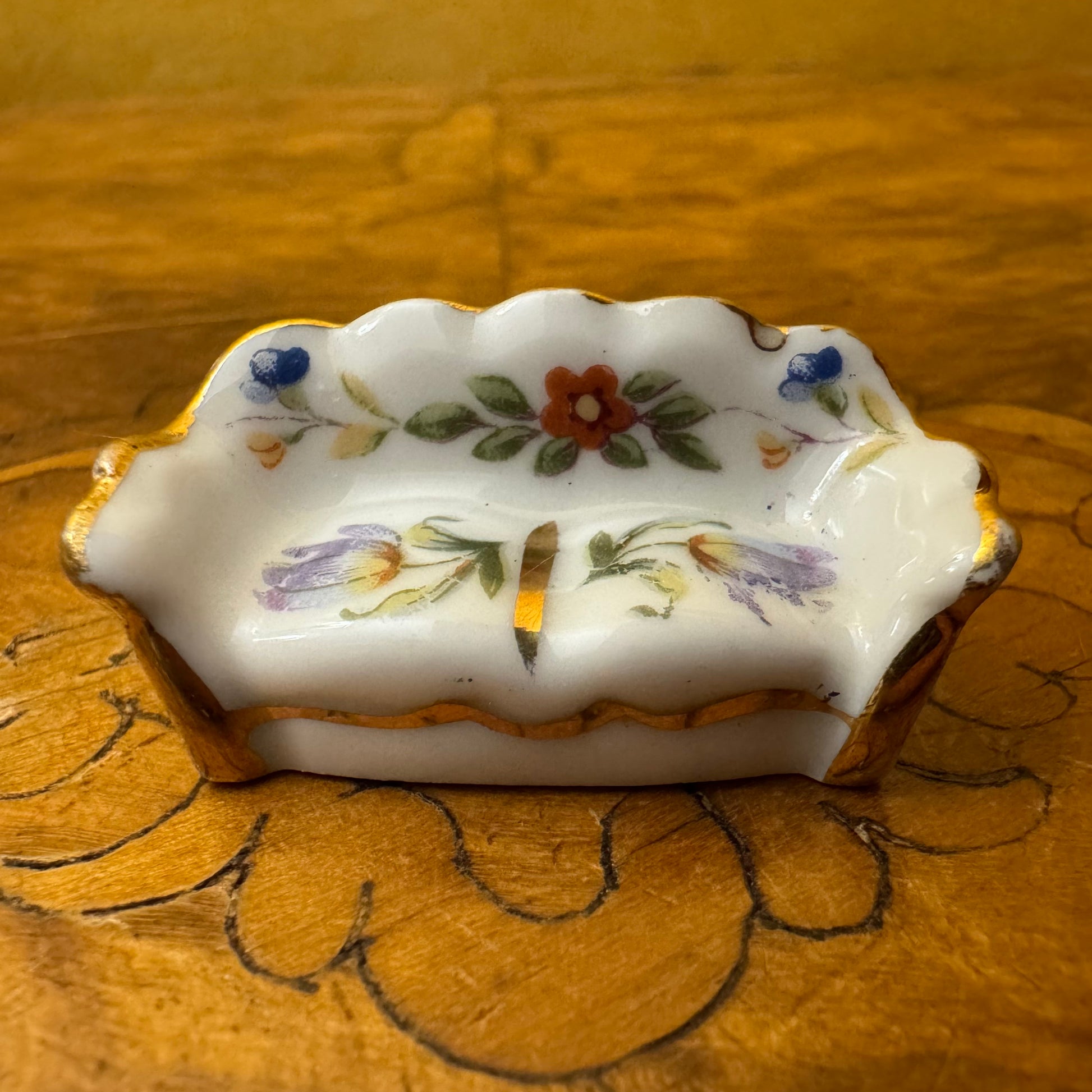 Limoges Miniature Lounge 