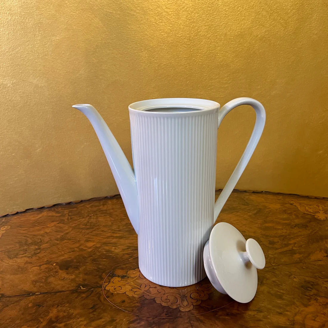 Lindau White Fine Bone China Tea Coffee Pot