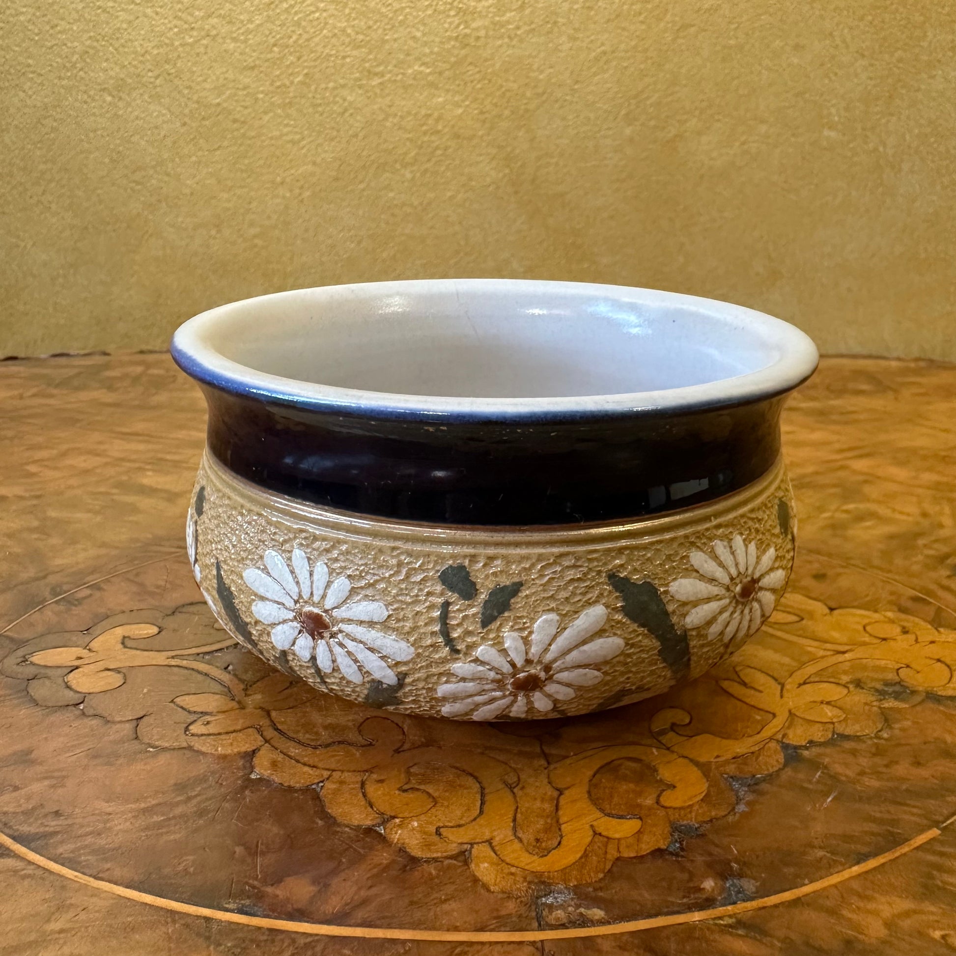 Lovatt's Langley Ware Daisy Bowl 
