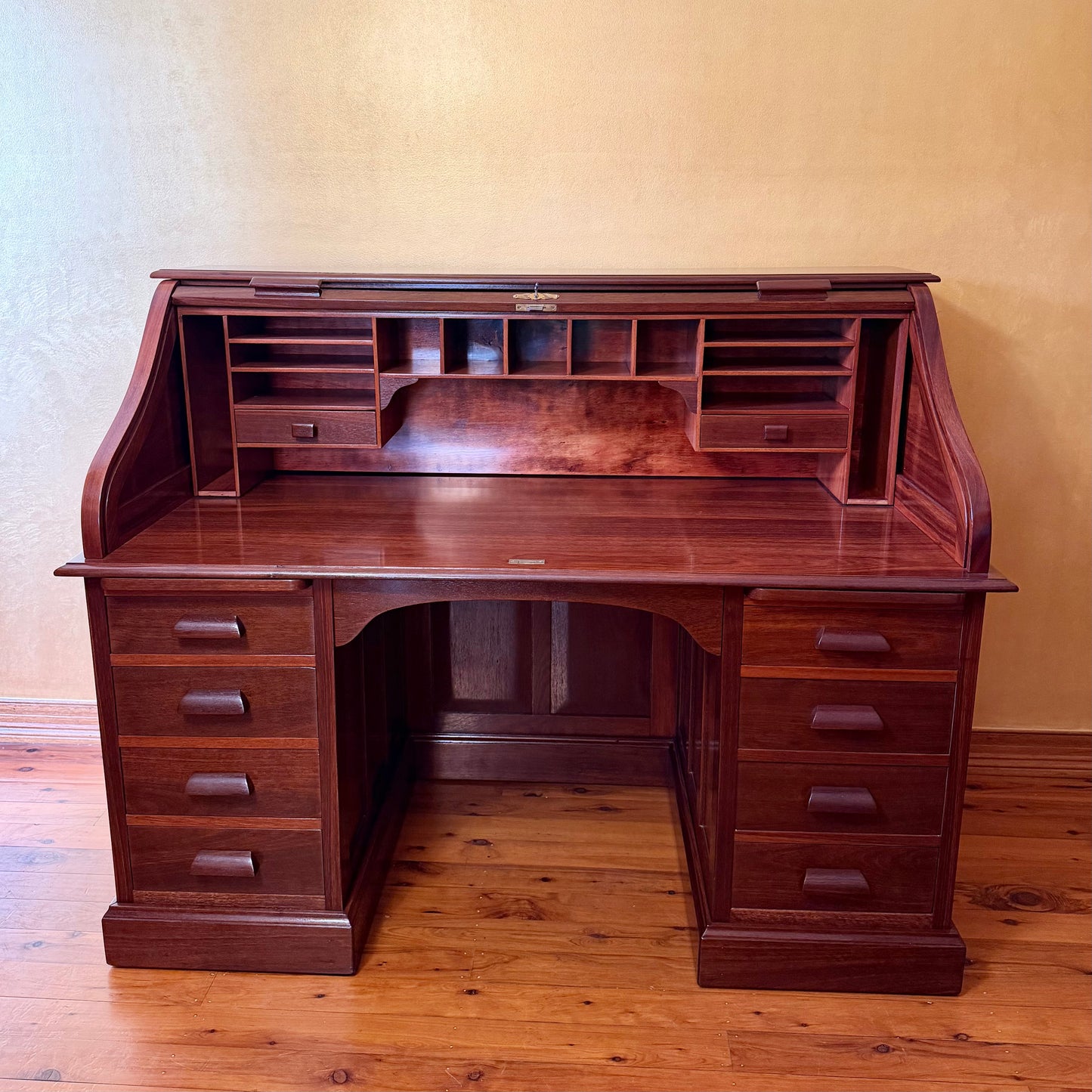 Mahogany Roll Top Large Desk 