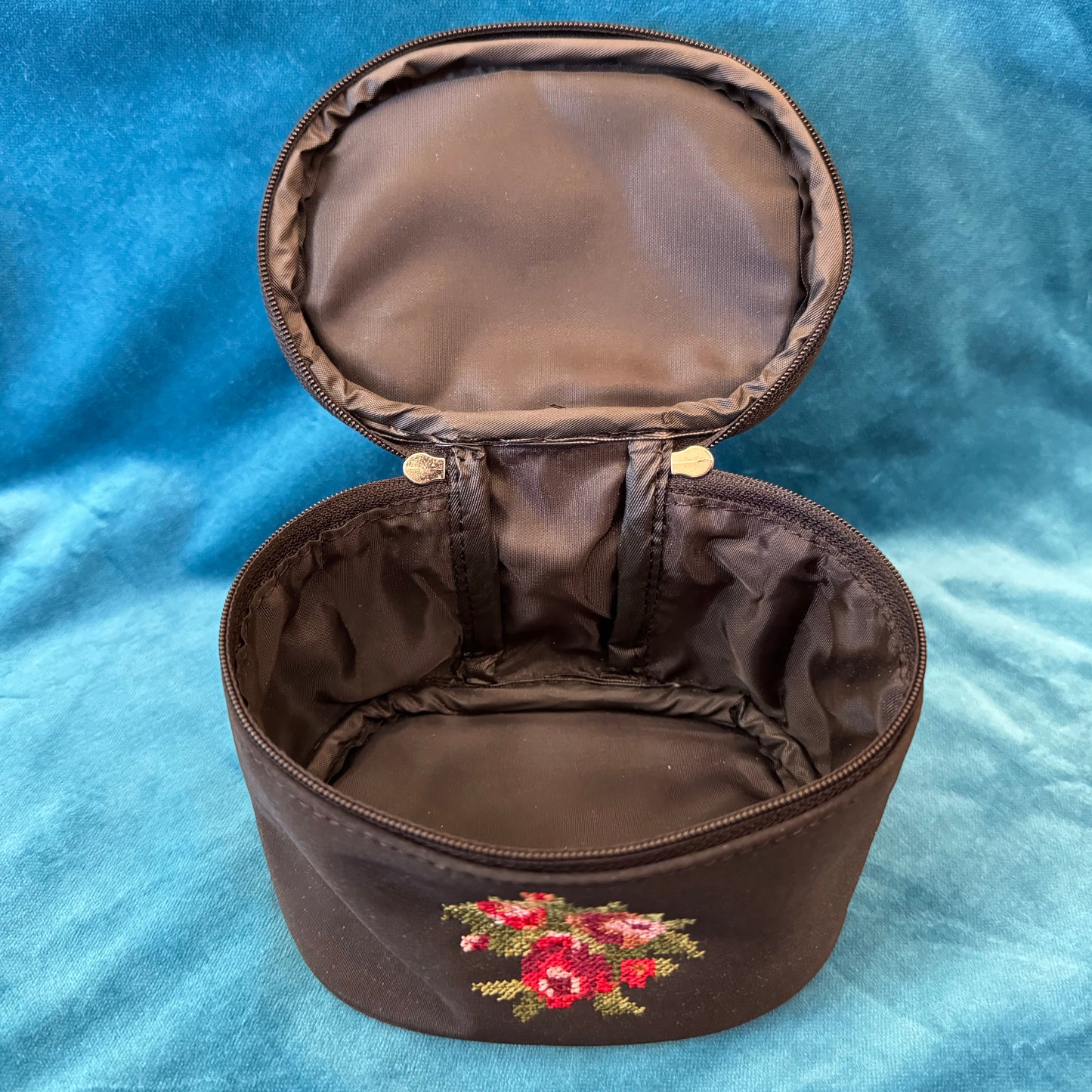 Make-Up Embroidered Bag