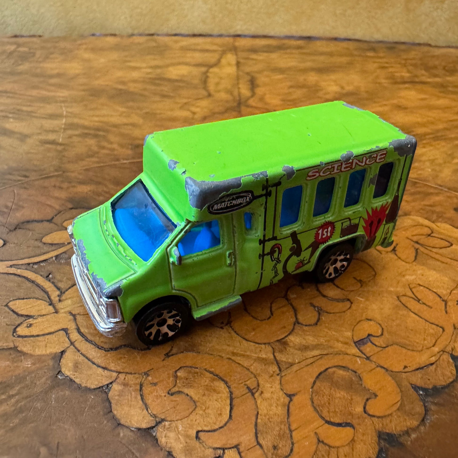 Matchbox Chevy Transport Bus- 1998 Chevy Transport Science Bus