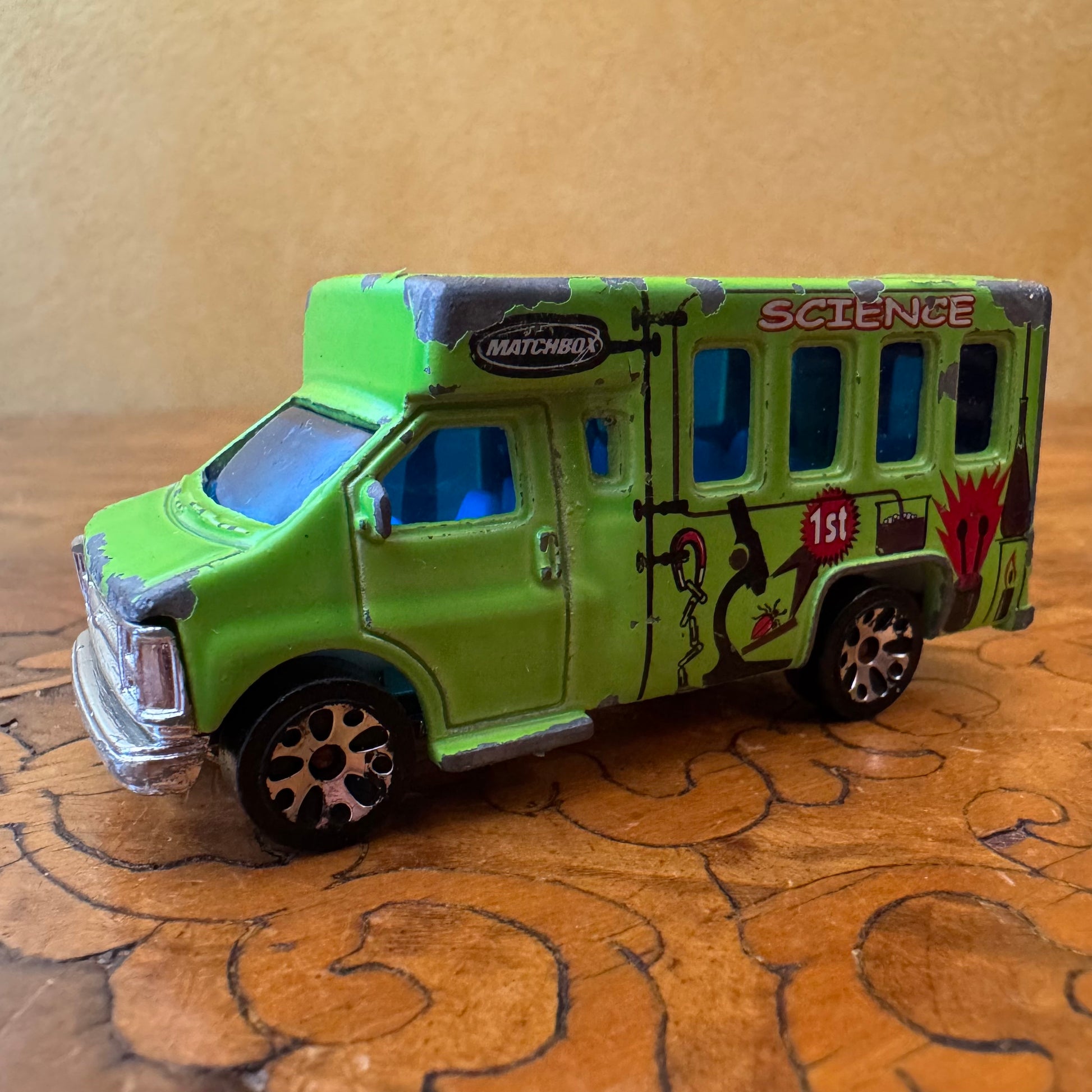 Matchbox Chevy Transport Bus- 1998 Chevy Transport Science Fair Bus