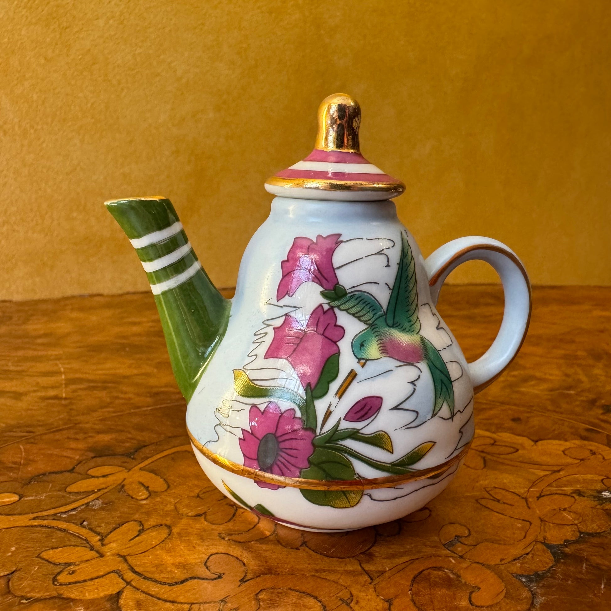 Maxwell & Williams Hummingbird Pink Flowers Porcelain Miniature Teapot