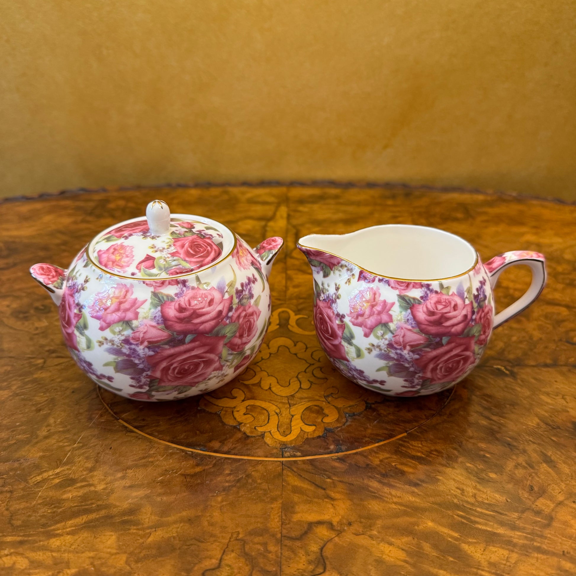Maxwell & Williams Roseberry Floral Pink Red Roses Milk Jug & Sugar 