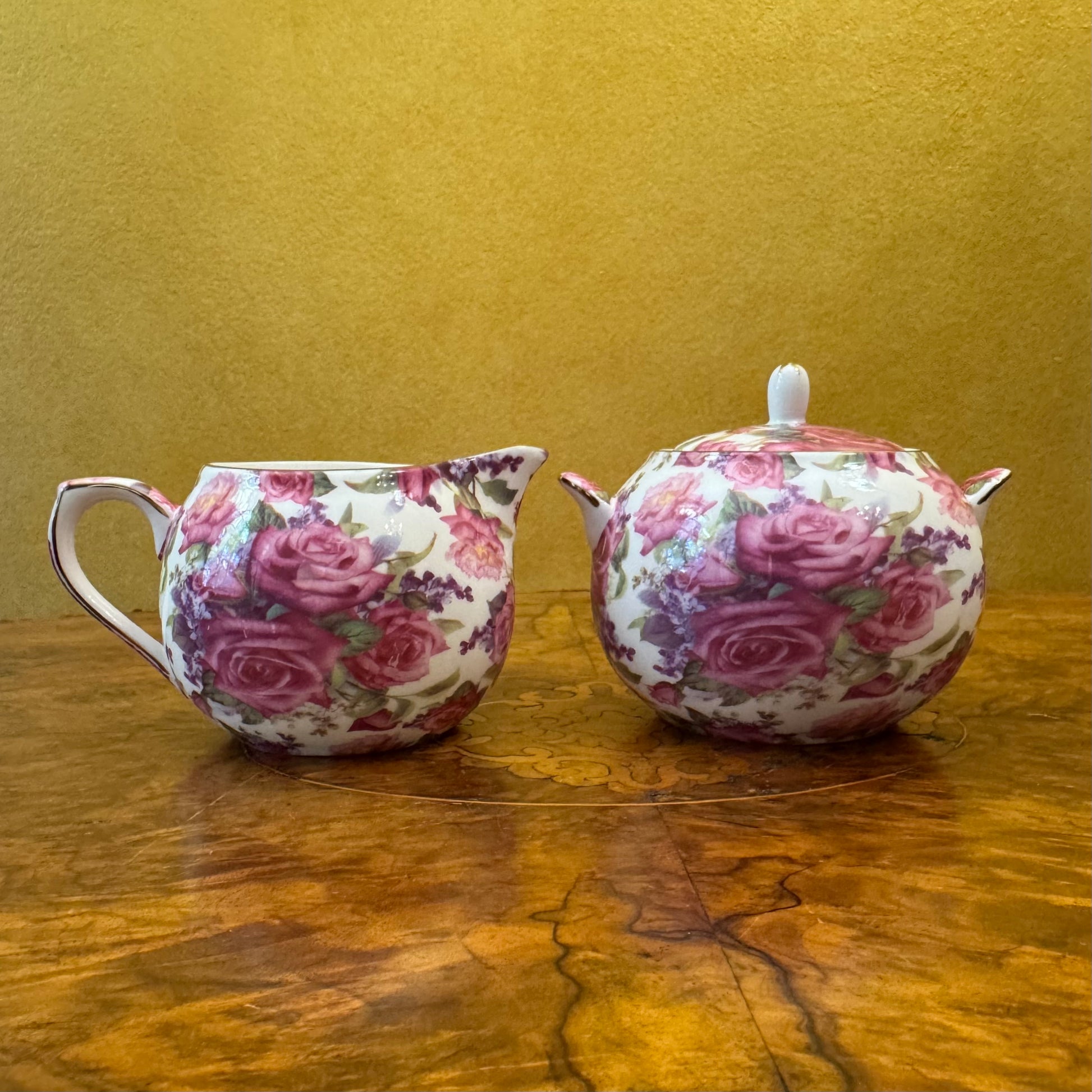 Maxwell & Williams Roseberry Floral Pink Red Roses Milk Jug & Sugar Bowl 