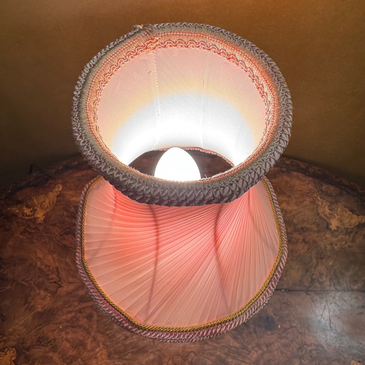 Metal Crystal Pink Shade